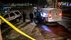 পোর্টল্যান্ডে ফেডারেল এজেন্টদের সঙ্গে সংঘর্ষে গুলিবিদ্ধ দুজন