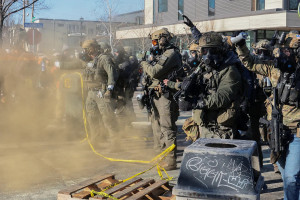 মিনিয়াপোলিসে ফের এক মার্কিন নাগরিকের গুলিতে মৃত্যু, বিক্ষোভ আবারও জারি