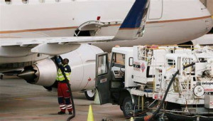 জ্বালানি দাম কমলেও বিমান ভাড়া কমানোর আগ্রহ নেই এয়ারলাইনগুলোর