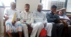 স্বেচ্ছায় মৃত্যুর অনুমতি নিতে ঢাকার ডিসি অফিসে ১৫ বিহারি