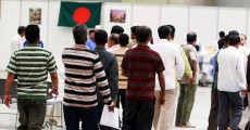সৌদিতে বাংলাদেশি পুরুষ গৃহকর্মী নিয়োগে নিষেধাজ্ঞা প্রত্যাহার