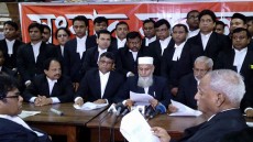 প্রধান বিচারপতির ছুটি নিয়ে সুপ্রিম কোর্টে পাল্টাপাল্টি কর্মসূচি