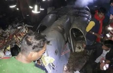 কক্সবাজারে দুটি প্রশিক্ষণ বিমান বিধ্বস্ত : প্রাণে বাঁচলেন ৪ পাইলট