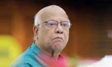 ডিসেম্বরে অবসরে যাওয়ার ঘোষণা দিলেন অর্থমন্ত্রী