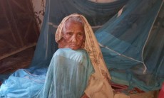 নিজভূমে পরবাসী ১১০ বছরের বৃদ্ধা