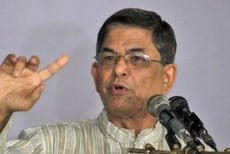 সরকারি টাকা খরচ করে নৌকায় ভোট চাচ্ছেন হাসিনা : মির্জা ফখরুল